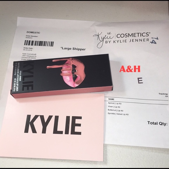 Authentic Kylie APRICOT Lip Kit - Picture 3 of 3